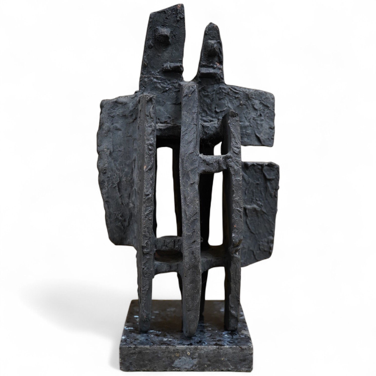 An unsigned modernist ceramic sculpture, 26cm